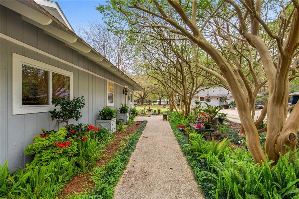 1690 Lotus Road Mandeville, LA 70448 - Photo 3 of 31 Gallery Image 3