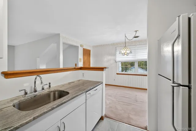 $329,900 | 204 Ruby Court, Highland Mills, NY 10930