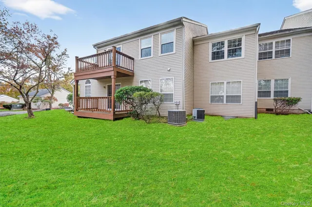 $329,900 | 204 Ruby Court, Highland Mills, NY 10930