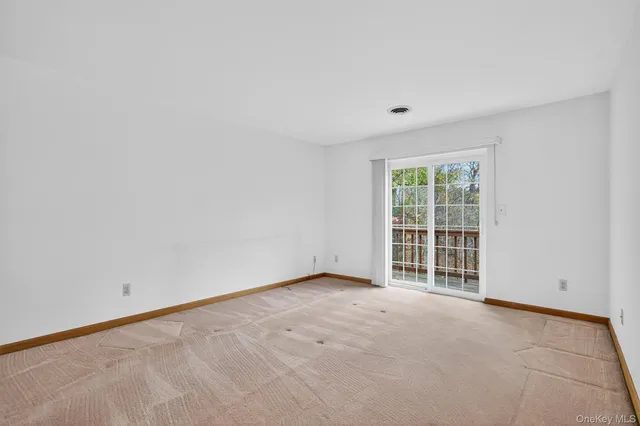 $329,900 | 204 Ruby Court, Highland Mills, NY 10930