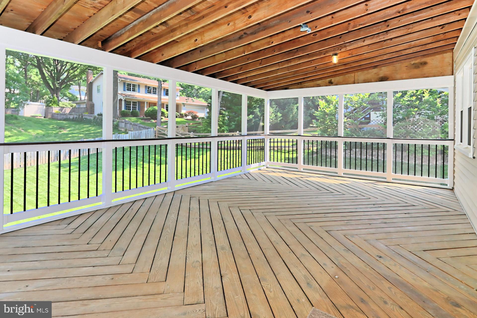 9110 Rockefeller Lane Springfield, VA 22153 - Photo 19 of 56 HUGE screened in porch
