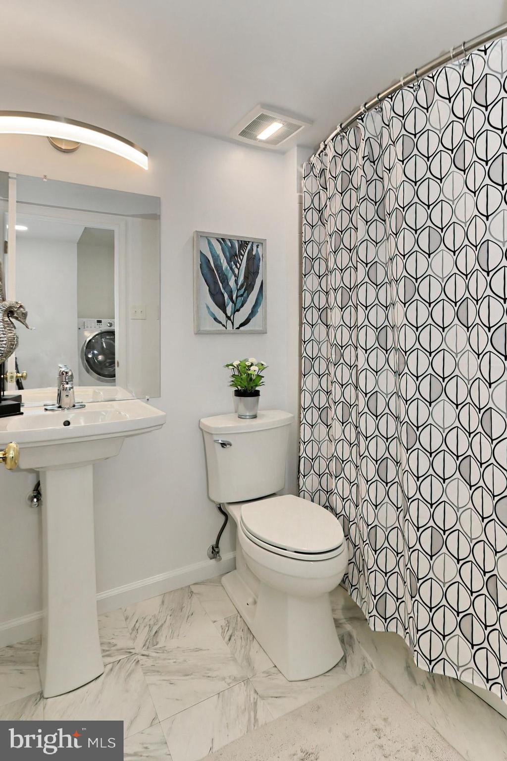9110 Rockefeller Lane Springfield, VA 22153 - Photo 34 of 56 Beautifully updated lower level full bathroom
