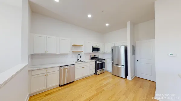 $2,500 | 39803 Rockcrest Circle, Unit 58, Northville, MI 48168