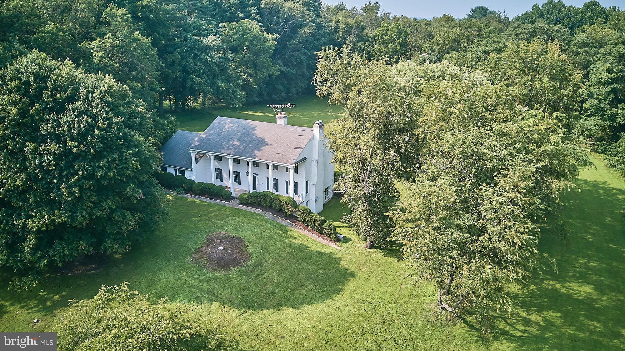 9221 Warfield Road Gaithersburg, MD 20882 - Photo 4 of 45 Gallery Image 4