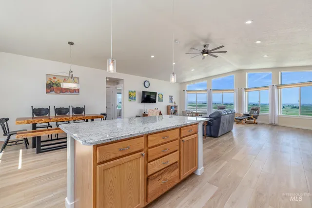 $690,000 | 8142 Highway 95, Marsing, ID 83639