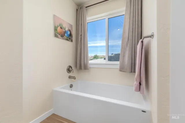 $690,000 | 8142 Highway 95, Marsing, ID 83639