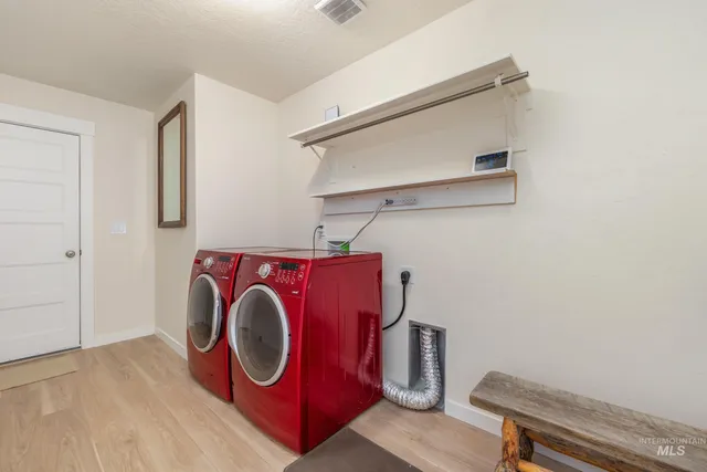 $690,000 | 8142 Highway 95, Marsing, ID 83639