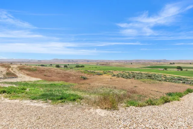 $690,000 | 8142 Highway 95, Marsing, ID 83639