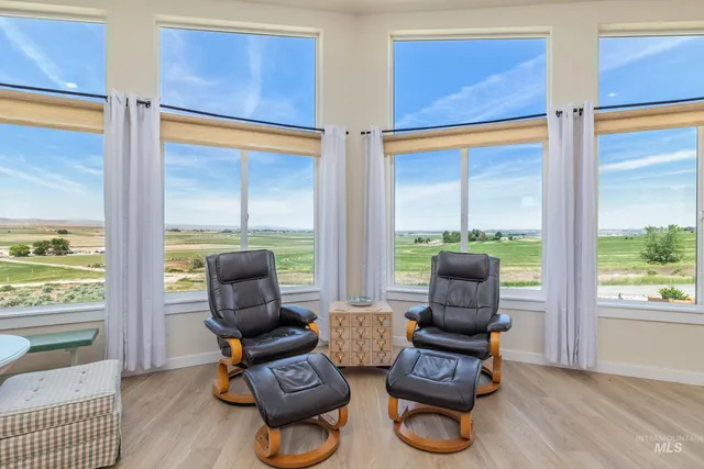 $690,000 | 8142 Highway 95, Marsing, ID 83639