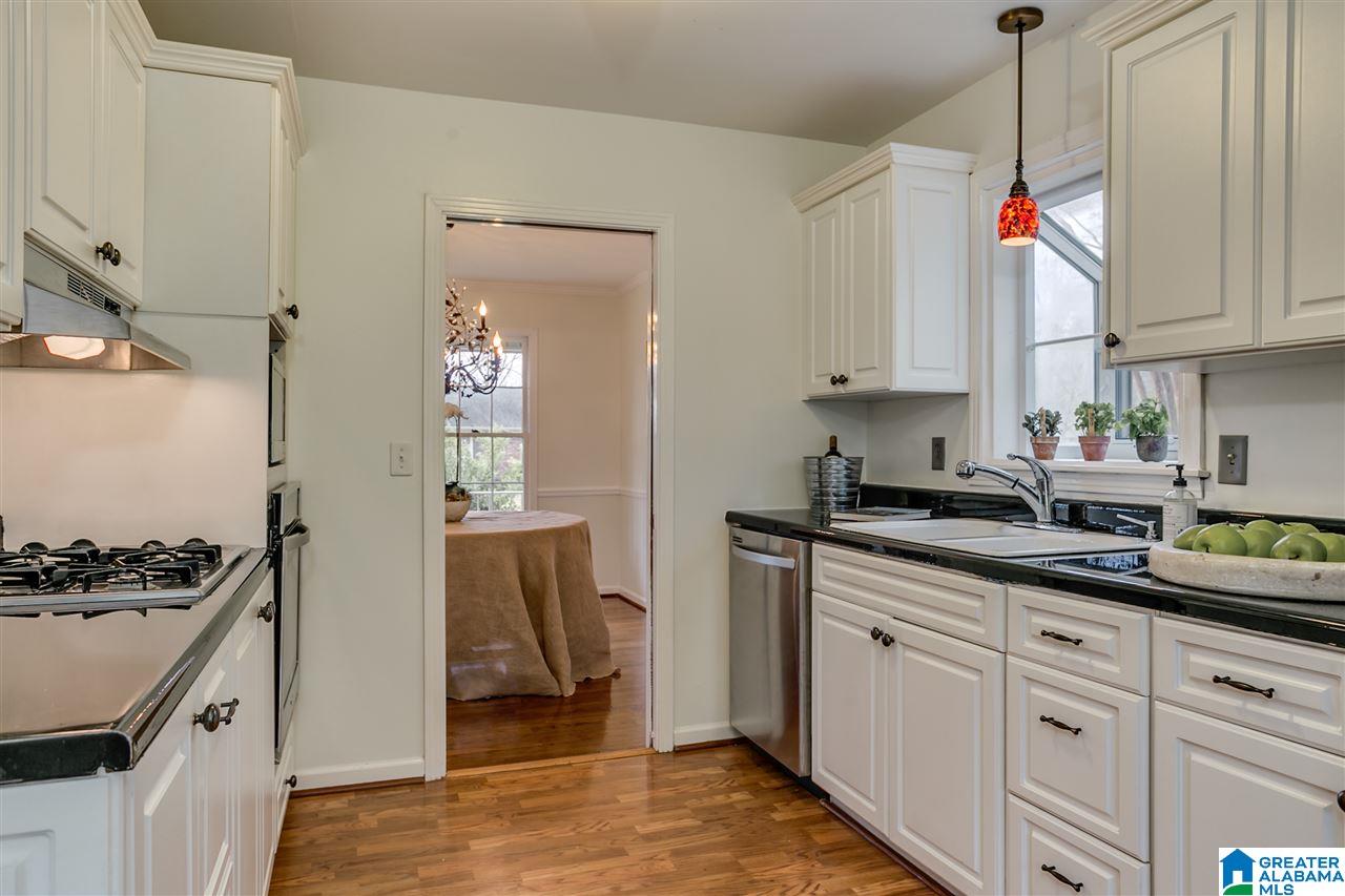 3656 Oakdale Road Birmingham, AL 35223 - Photo 17 of 34