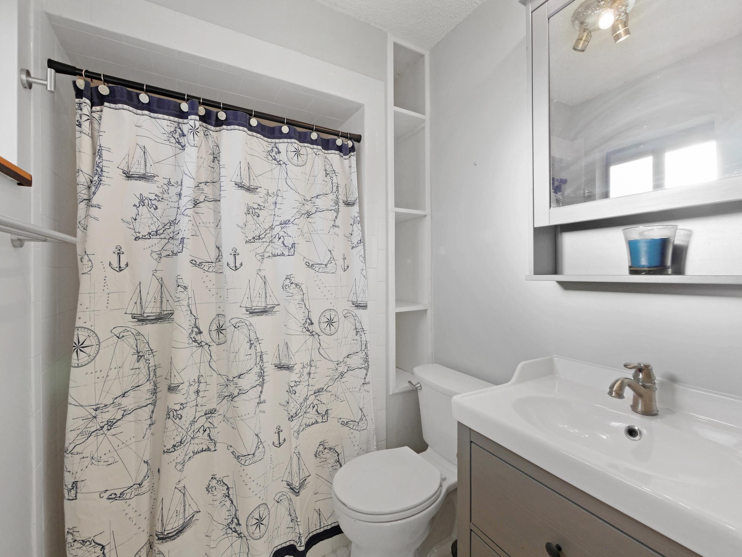 369 Orchis Road St. Augustine, FL 32086 - Photo 21 of 41 a bathroom with a sink and a toilet