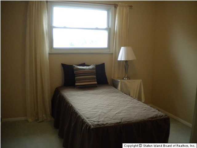 515 Foster Road Staten Island, NY 10309 - Photo 8 of 13 Additional Photo
