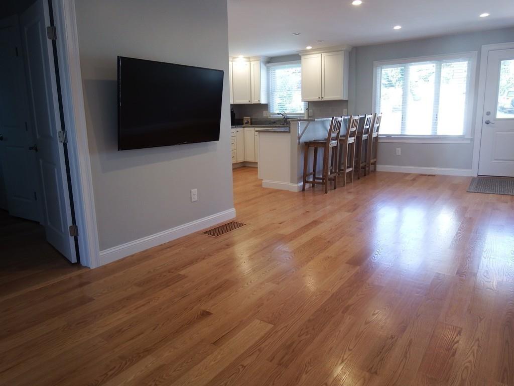 9 Warwick Road Gloucester, MA 01930 - Photo 11 of 17