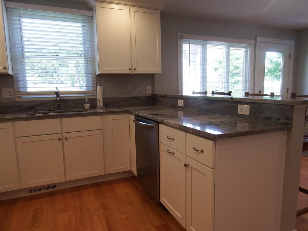 9 Warwick Road Gloucester, MA 01930 - Photo 8 of 17