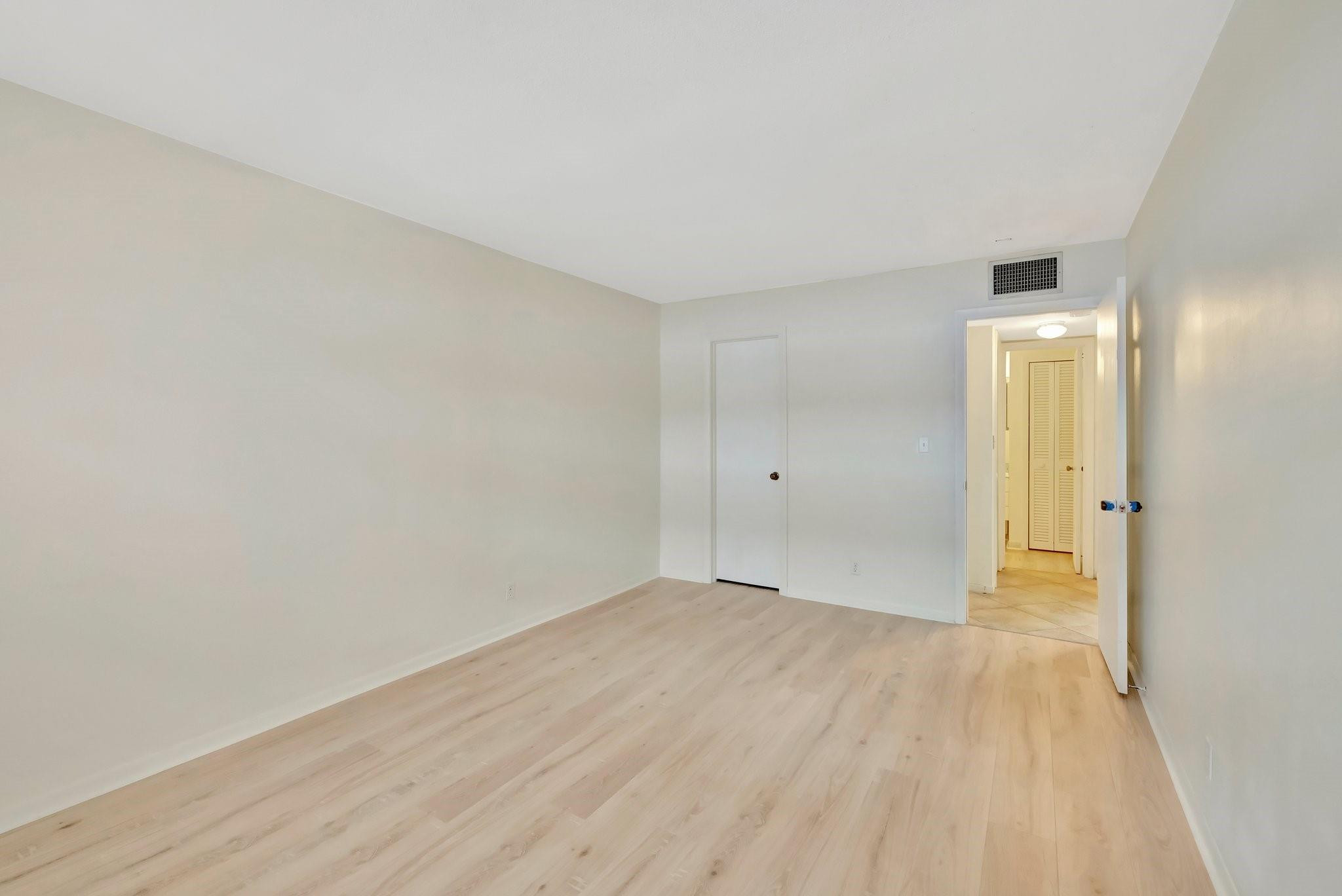 1450 North Riverside Drive, Unit 205 Pompano Beach, FL 33062 - Photo 10 of 31 Photo 10