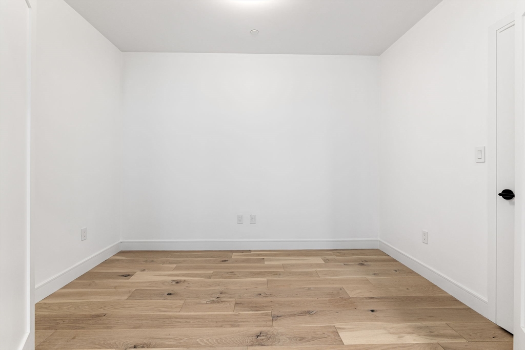 33 A Street, Unit 504 Boston, MA 02127 - Photo 19 of 23
