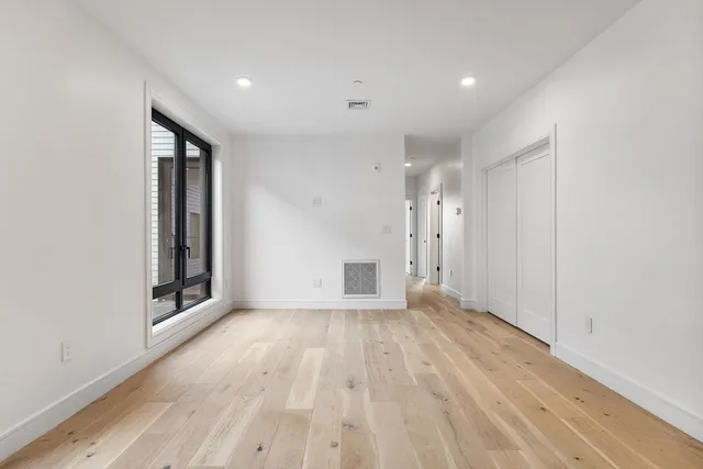 $1,599,000 | 33 A Street, Unit 504, Boston, MA 02127