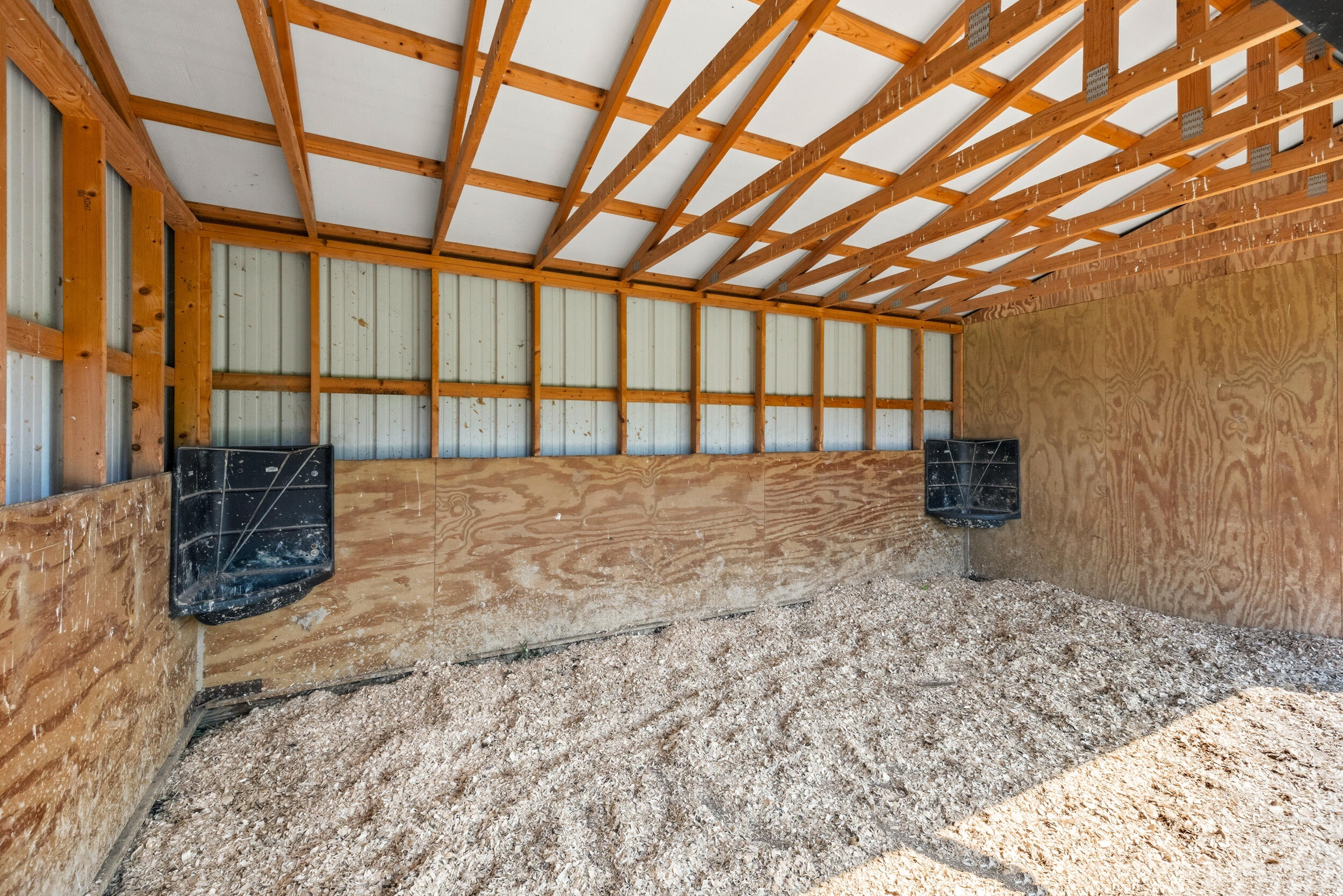133 Ben Currens Road Salvisa, KY 40372 - Photo 38 of 51 Run in/2 stall with tack room