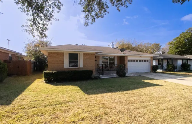 $295,000 | 310 West Davis Street, Duncanville, TX 75116