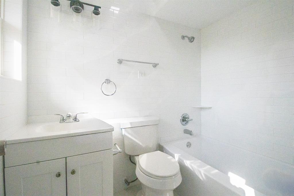 310 West Davis Street Duncanville, TX 75116 - Photo 15 of 26