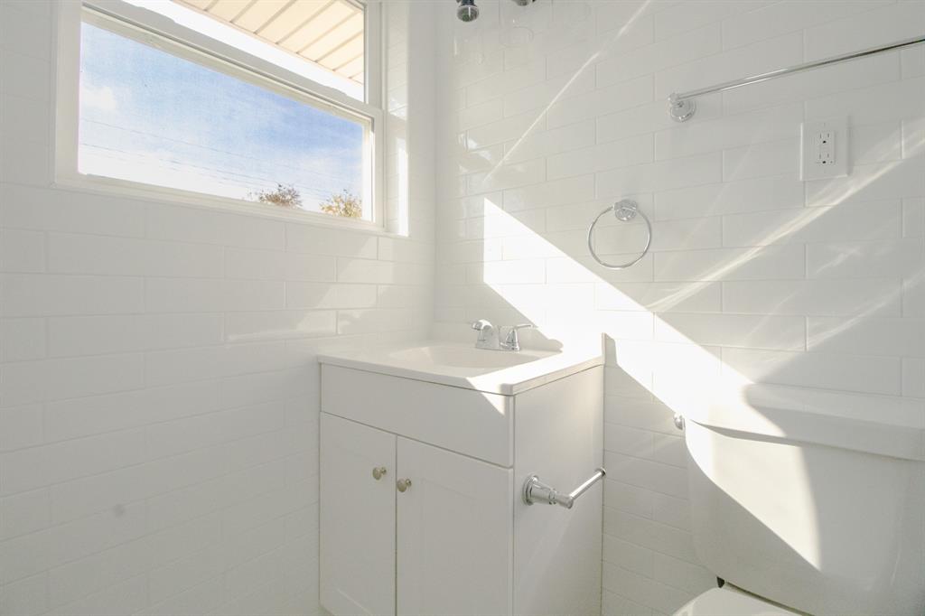 310 West Davis Street Duncanville, TX 75116 - Photo 16 of 26