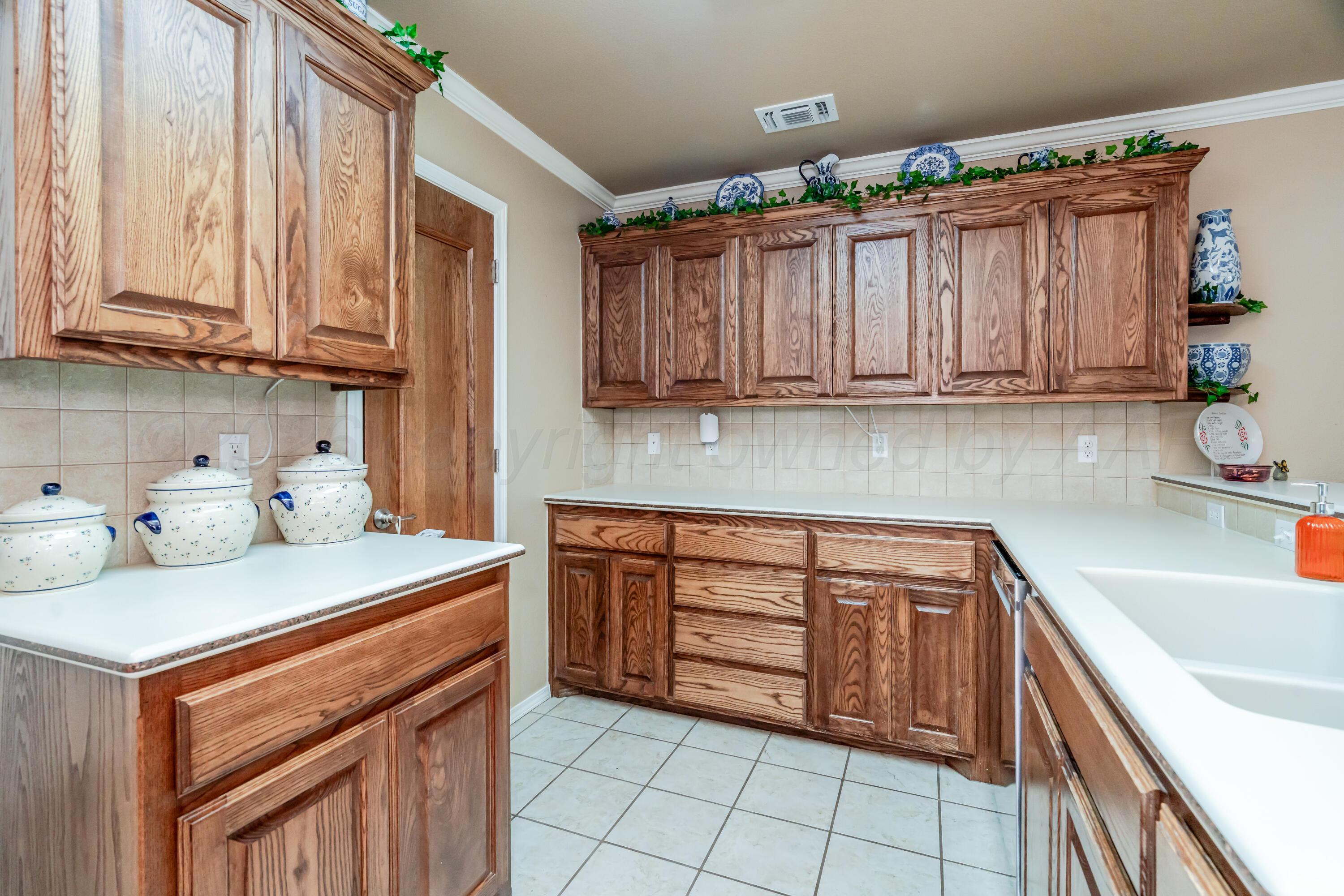 4531 Ida Louise Court Amarillo, TX 79110 - Photo 11 of 30 4531 Ida Louise--32