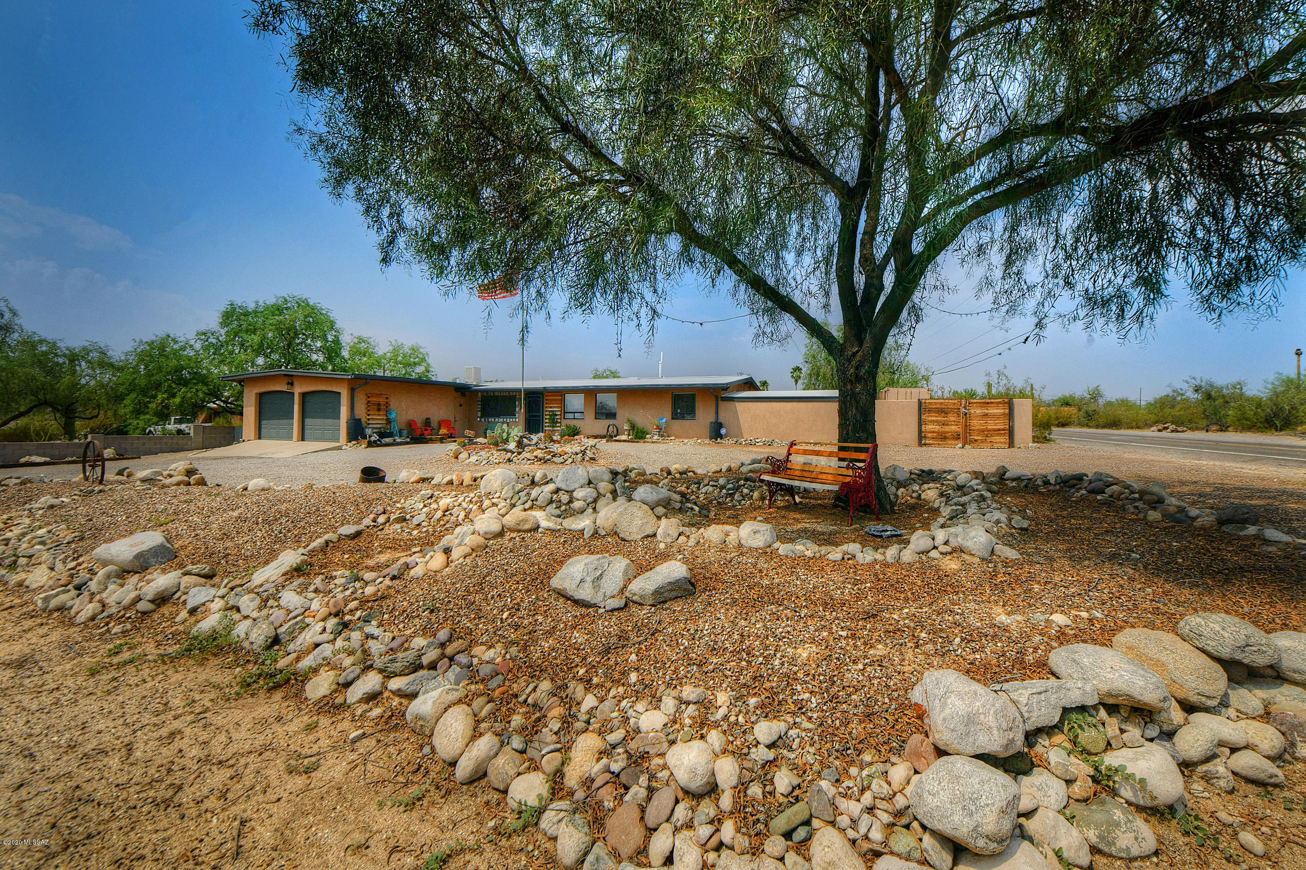 2302 West Oracle Jaynes Station Road Tucson, AZ 85741 - Photo 2 of 32 Gallery Image 2