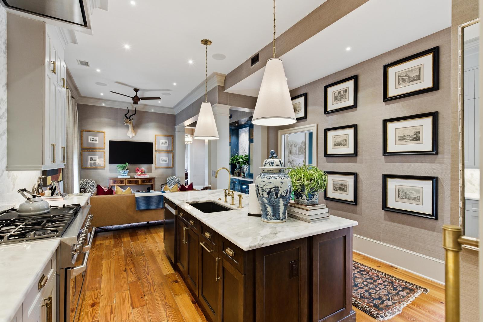 140 Queen Street Charleston, SC 29401 - Photo 41 of 144 33