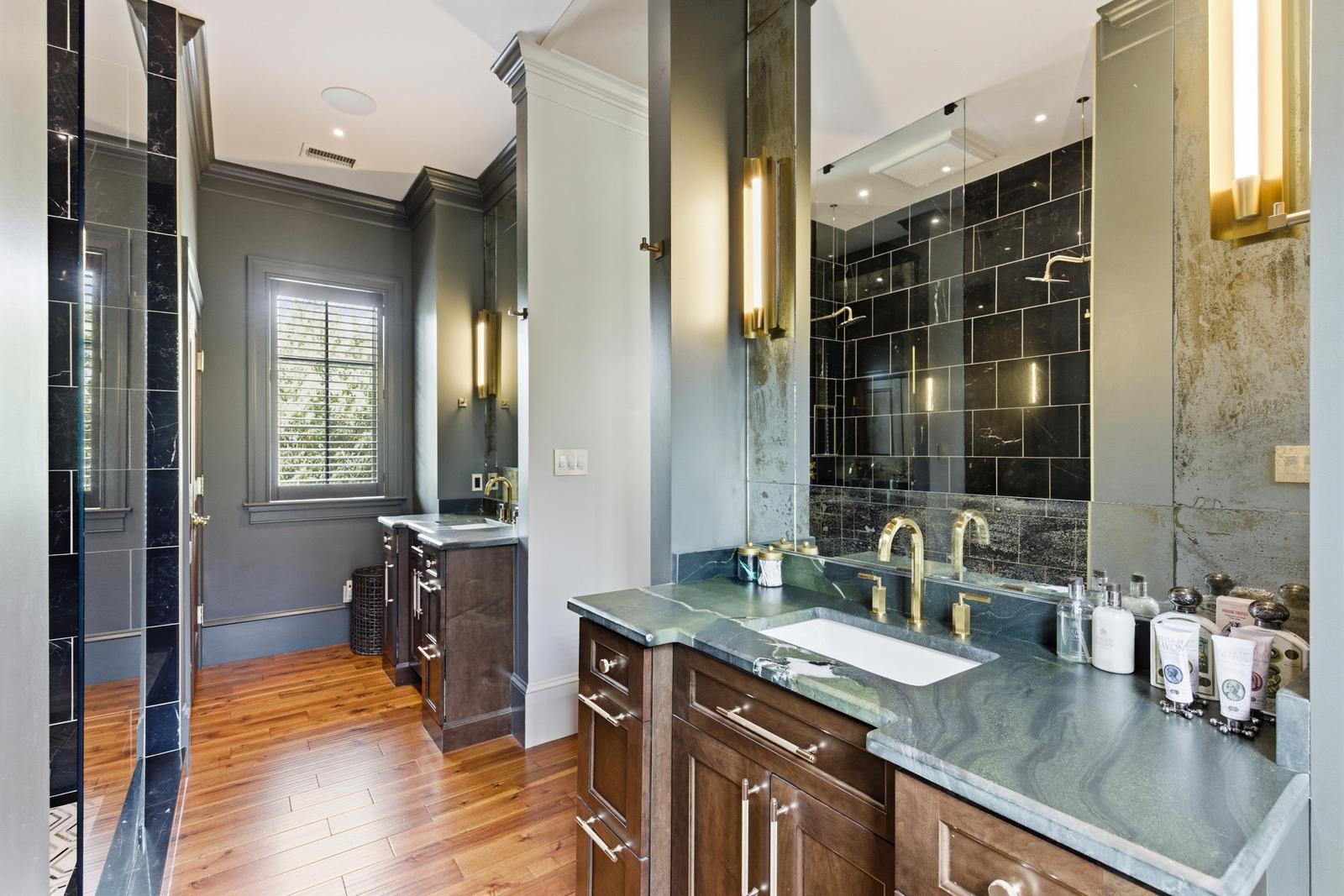 140 Queen Street Charleston, SC 29401 - Photo 66 of 144 55