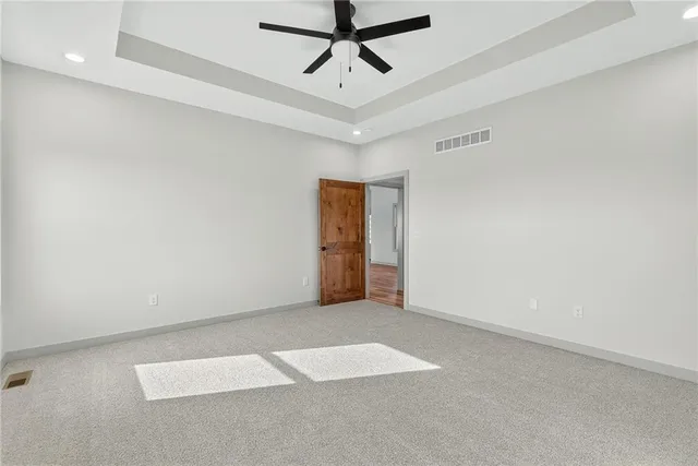 $520,000 | 6724 Tucker Drive, Odessa, MO 64076