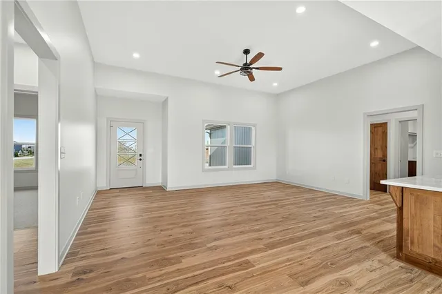 $520,000 | 6724 Tucker Drive, Odessa, MO 64076