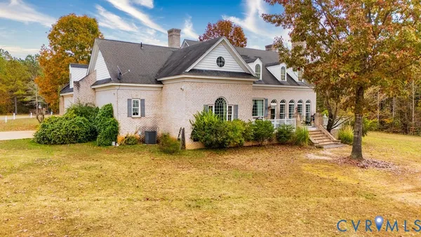 $895,000 | 574 Old Kings Road, Drakes Branch, VA 23937