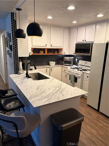 $2,495 | 31200 Landau Boulevard, Unit 2105, Cathedral City, CA 92234