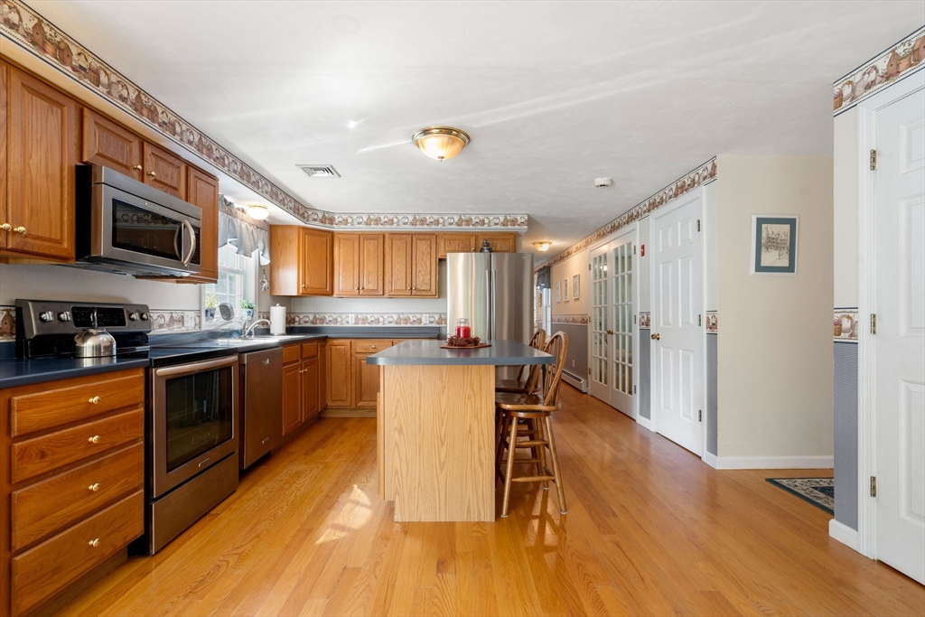 374 New Boston Road Sturbridge, MA 01566 - Photo 12 of 38