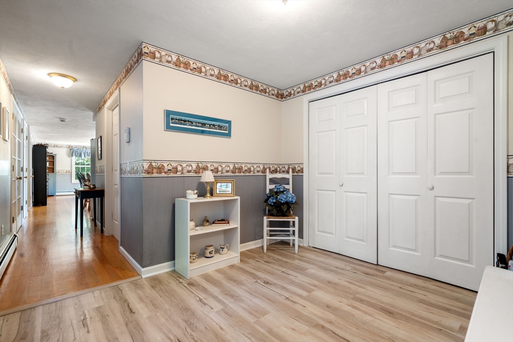 374 New Boston Road Sturbridge, MA 01566 - Photo 14 of 38