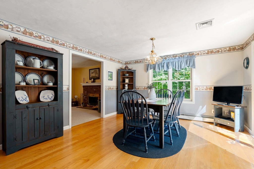 374 New Boston Road Sturbridge, MA 01566 - Photo 8 of 38