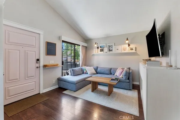 $444,999 | 2352 Archwood Lane, Unit 54, Simi Valley, CA 93063
