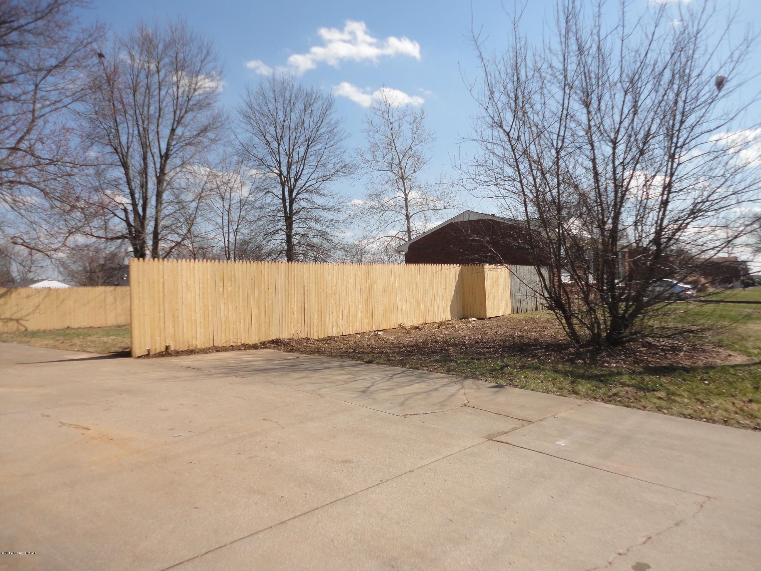 7701 Westbrook Road Louisville, KY 40258 - Photo 55 of 56 57