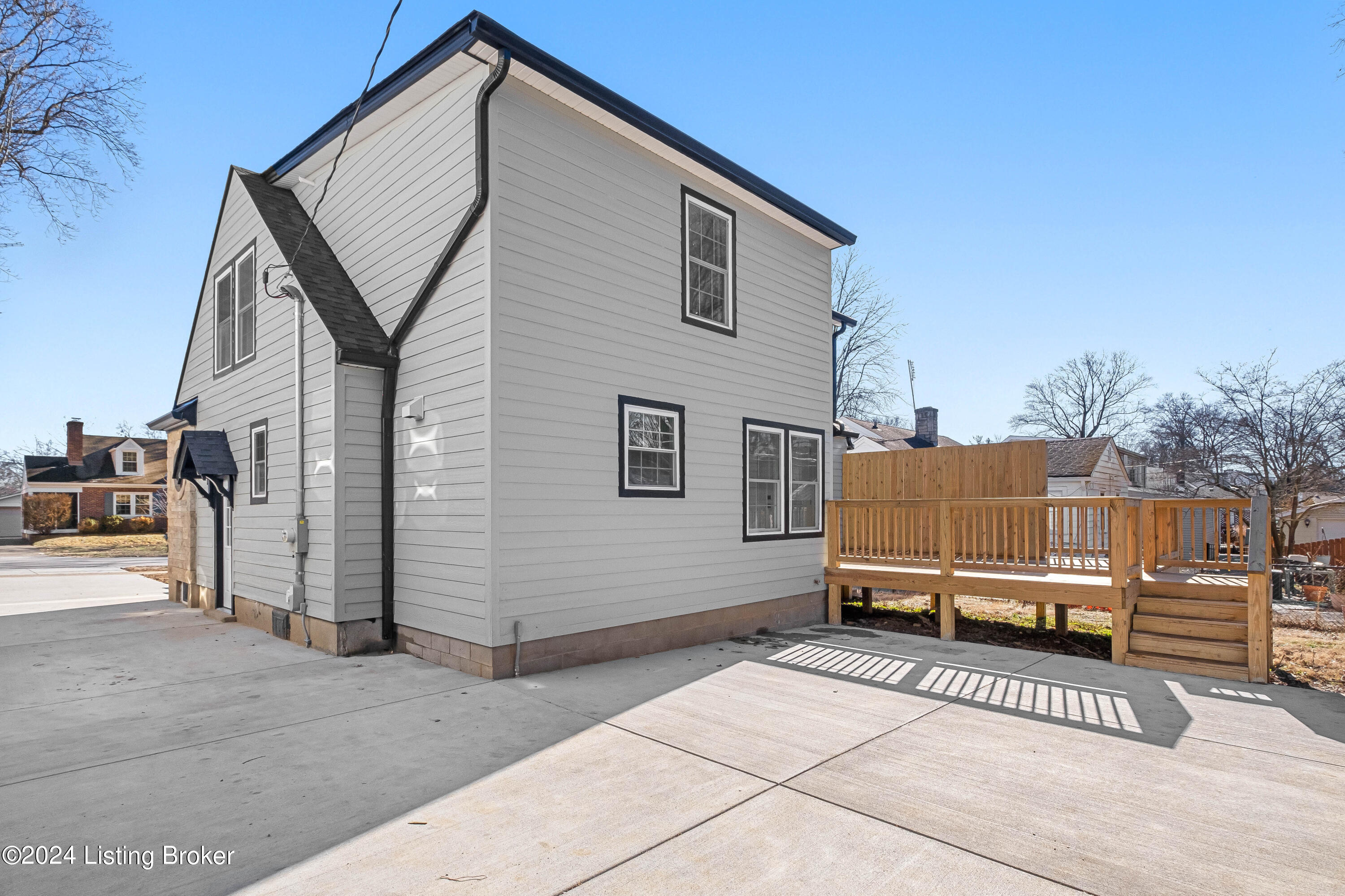 4023 Winchester Road Louisville, KY 40207 - Photo 6 of 69 4023 Winchester Rd Outdoor (4 of 12)