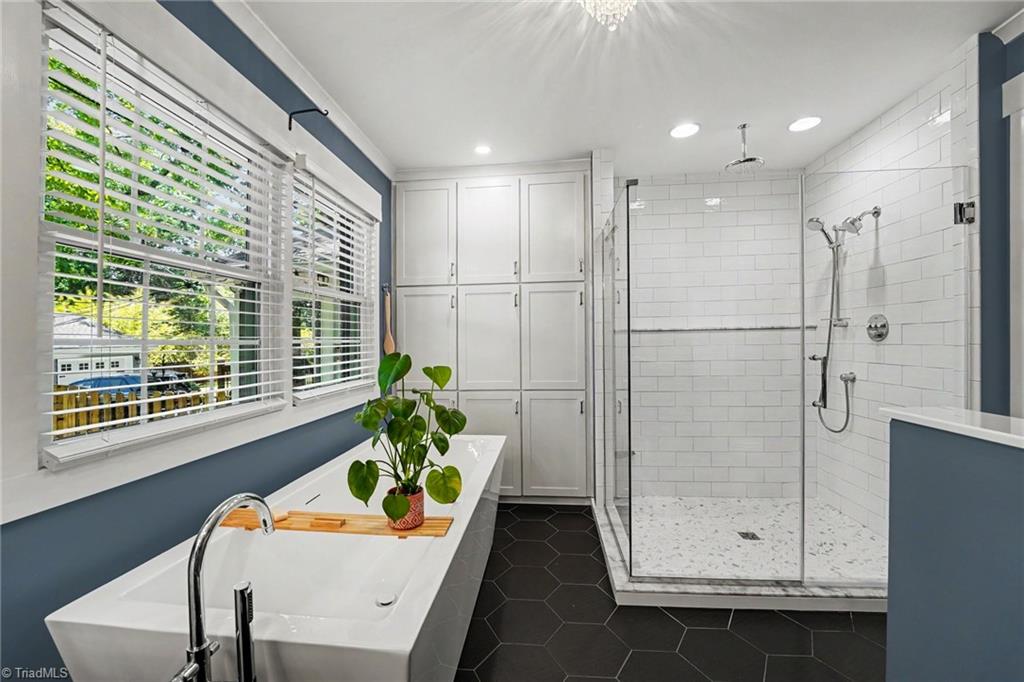 4517 Tower Road Greensboro, NC 27410 - Photo 20 of 35 Primary en suite bath
