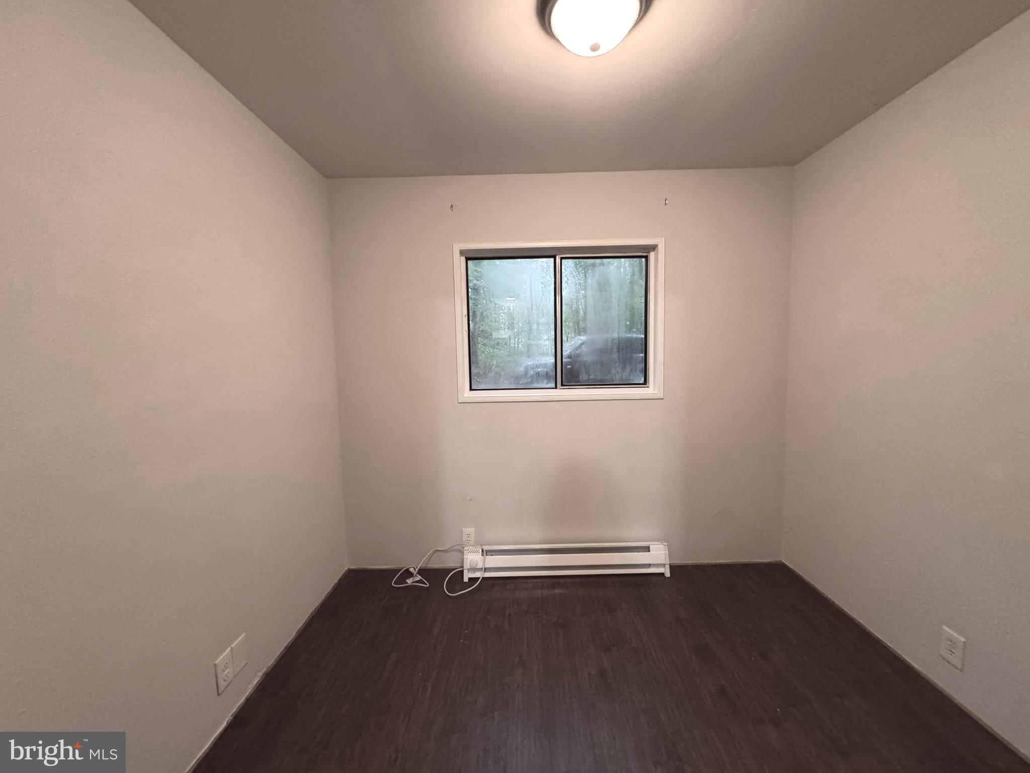 19086 Carlyle Street Ruther Glen, VA 22546 - Photo 12 of 19 an empty room with a window