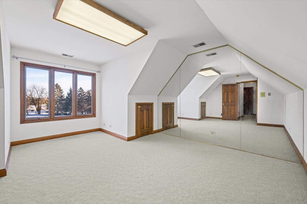 4588 Pamela Court Long Grove, IL 60047 - Photo 34 of 59