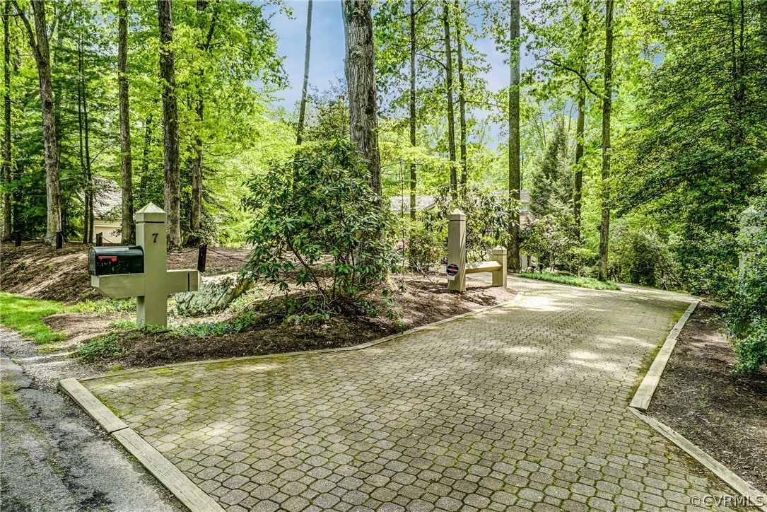 7 Deer Run Road Manakin-Sabot, VA 23103 - Photo 2 of 50 Gallery Image 2
