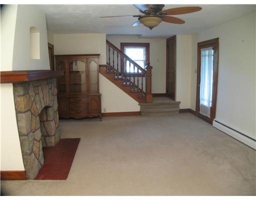 2013 Whitfield Road Jefferson Hills, PA 15025 - Photo 9 of 18 Living Room.