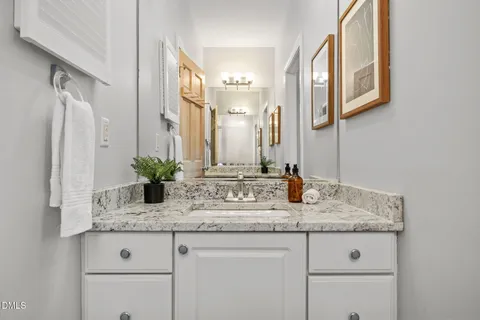 $925,000 | 822 Creekstone Drive, Chapel Hill, NC 27516