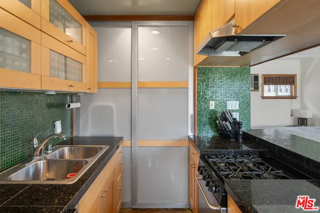 $1,999,000 | 709 Ocean Park Boulevard, Santa Monica, CA 90405