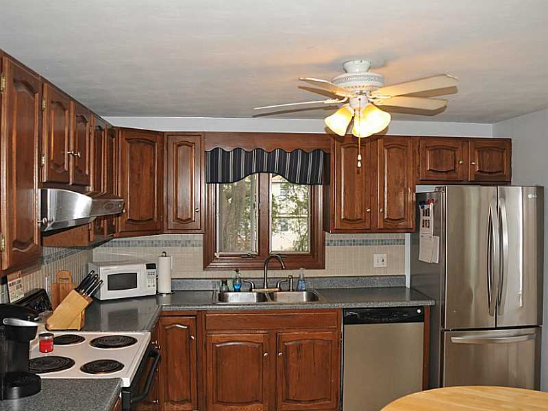 18 Willow Road Smithfield, RI 02828 - Photo 8 of 14 Kitchen.