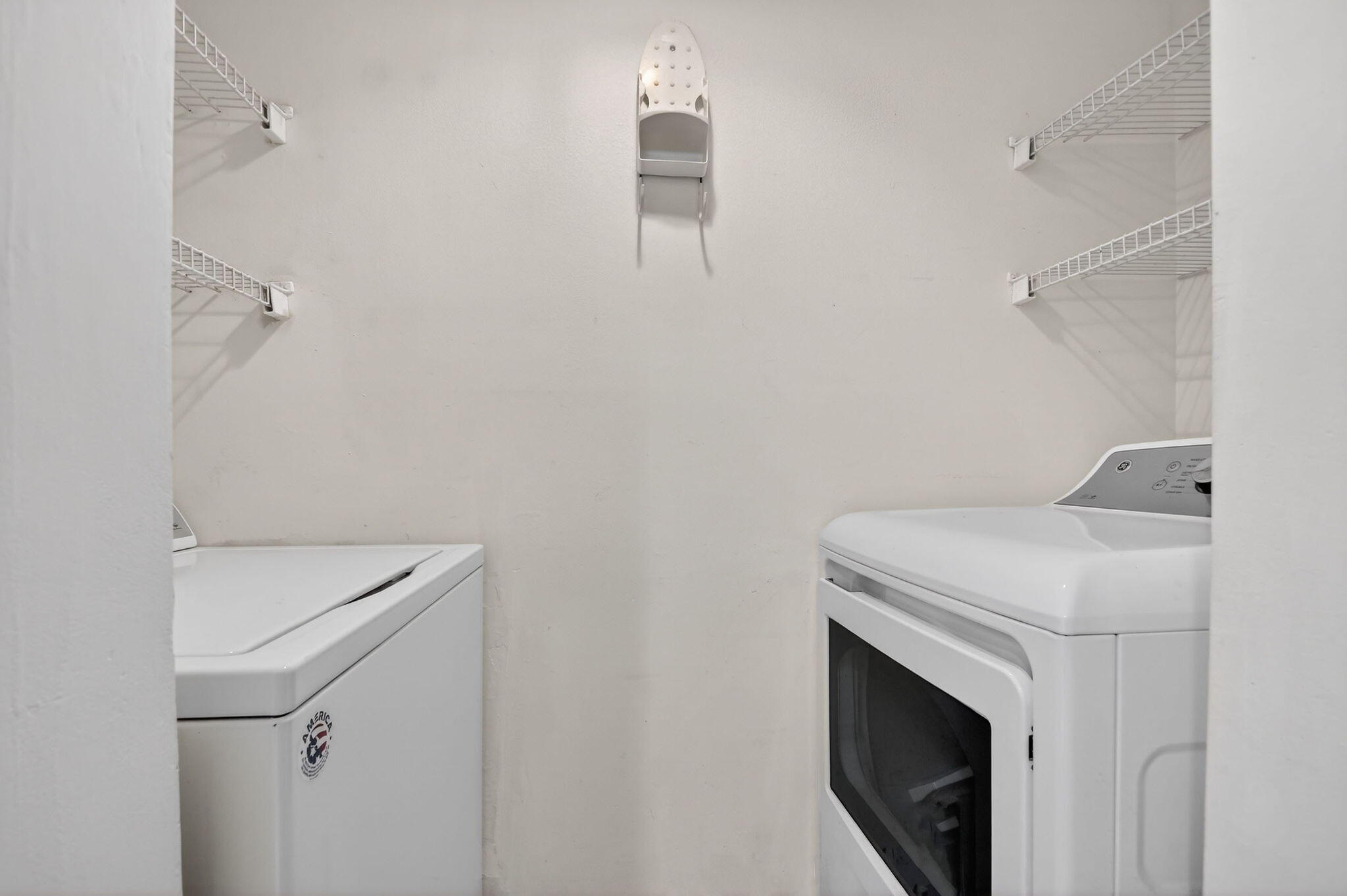 176 Woodland Road Palm Springs, FL 33461 - Photo 21 of 37 22-web-or-mls-DSC_3165