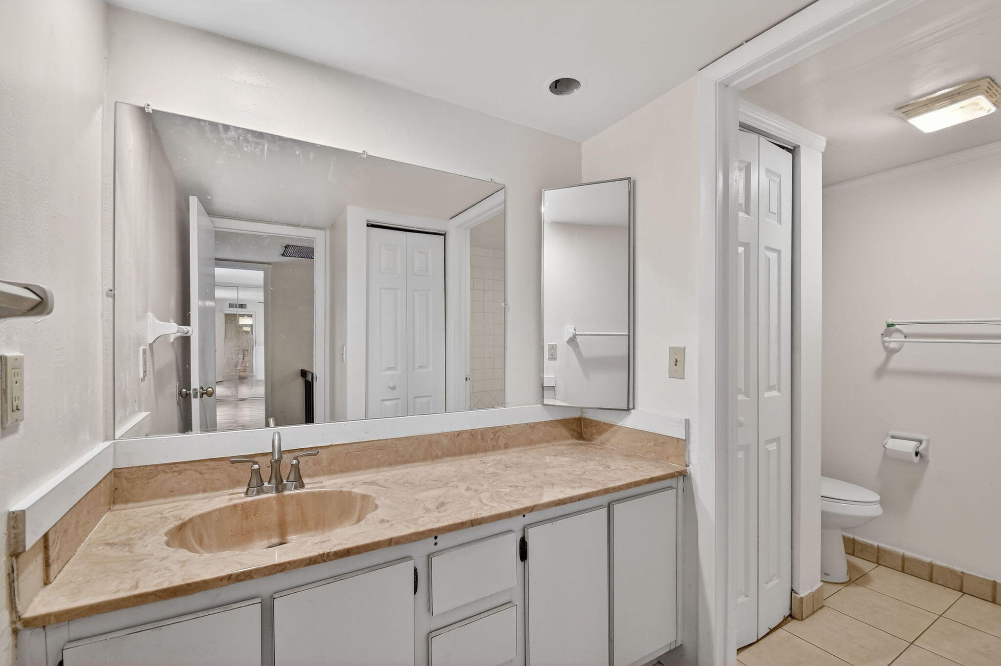 176 Woodland Road Palm Springs, FL 33461 - Photo 30 of 37 31-web-or-mls-DSC_3211