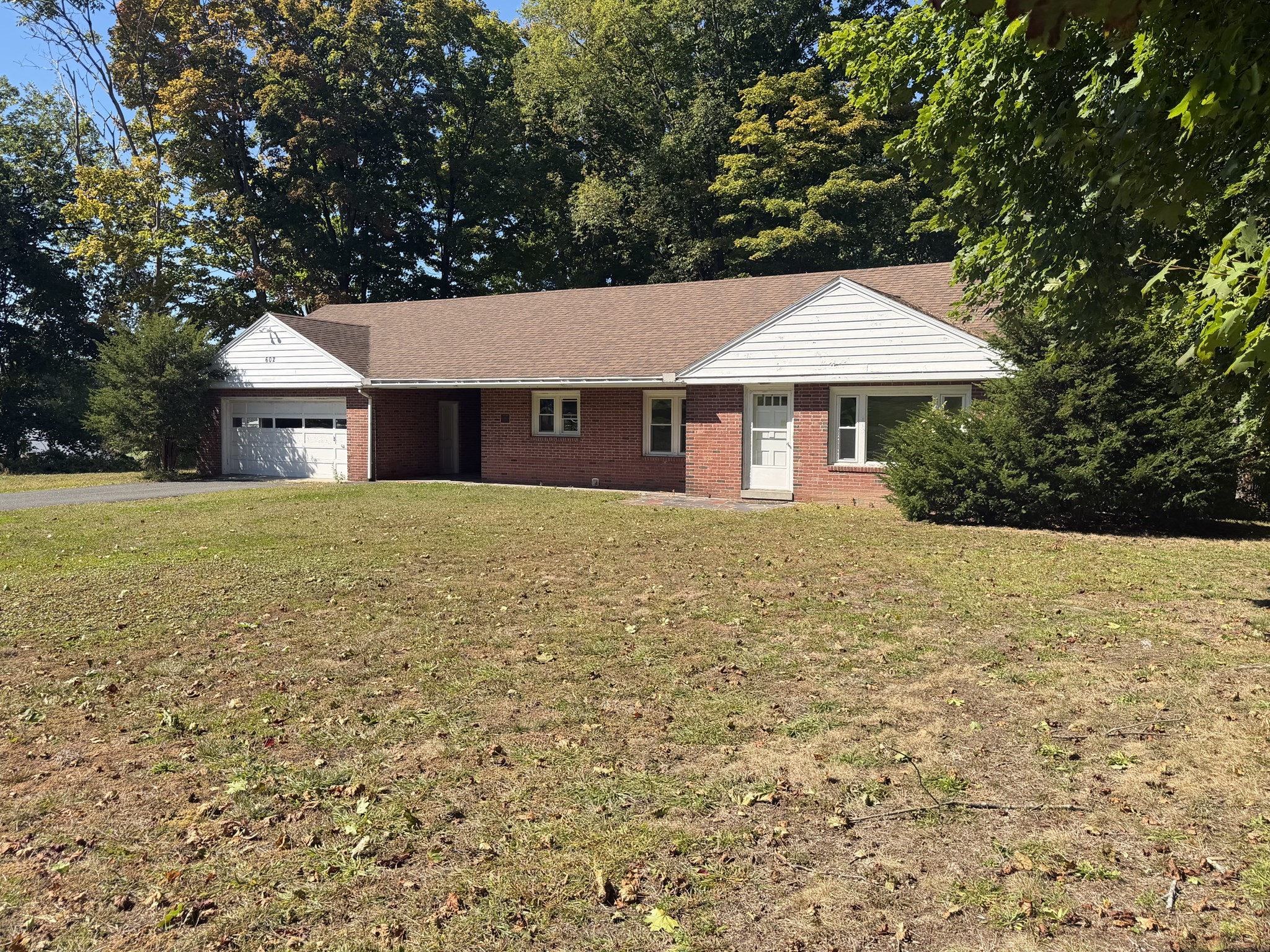 602 Bernardston Road Greenfield, MA 01301 - Photo 3 of 24 Gallery Image 3